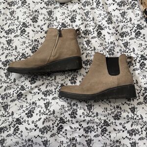 Blondo Beige Ankle Booties